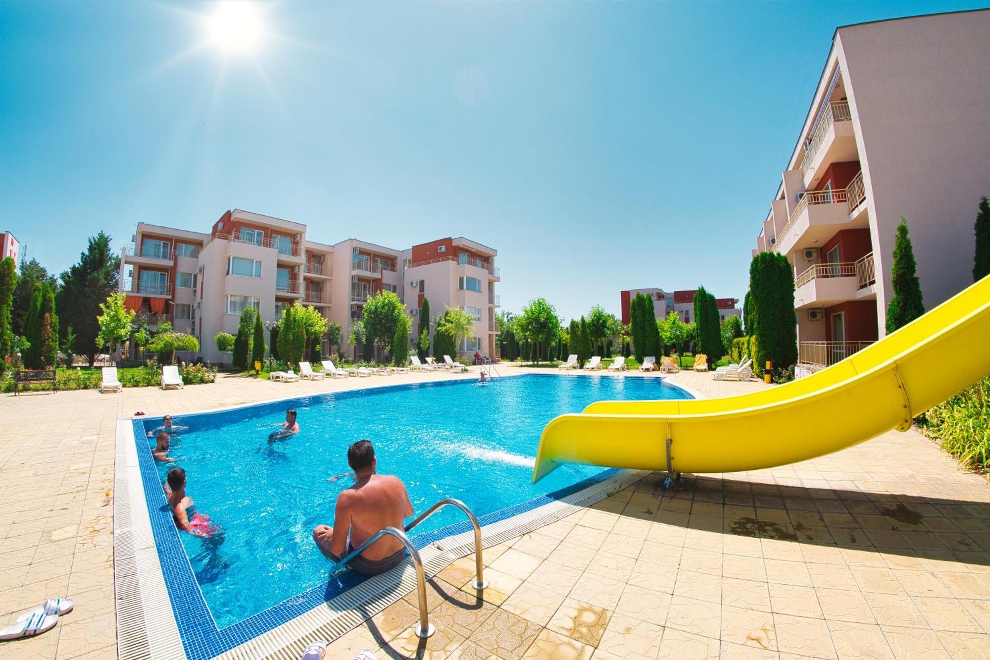 Nessebar Fort Club Apartments Sunny Beach Exterior photo