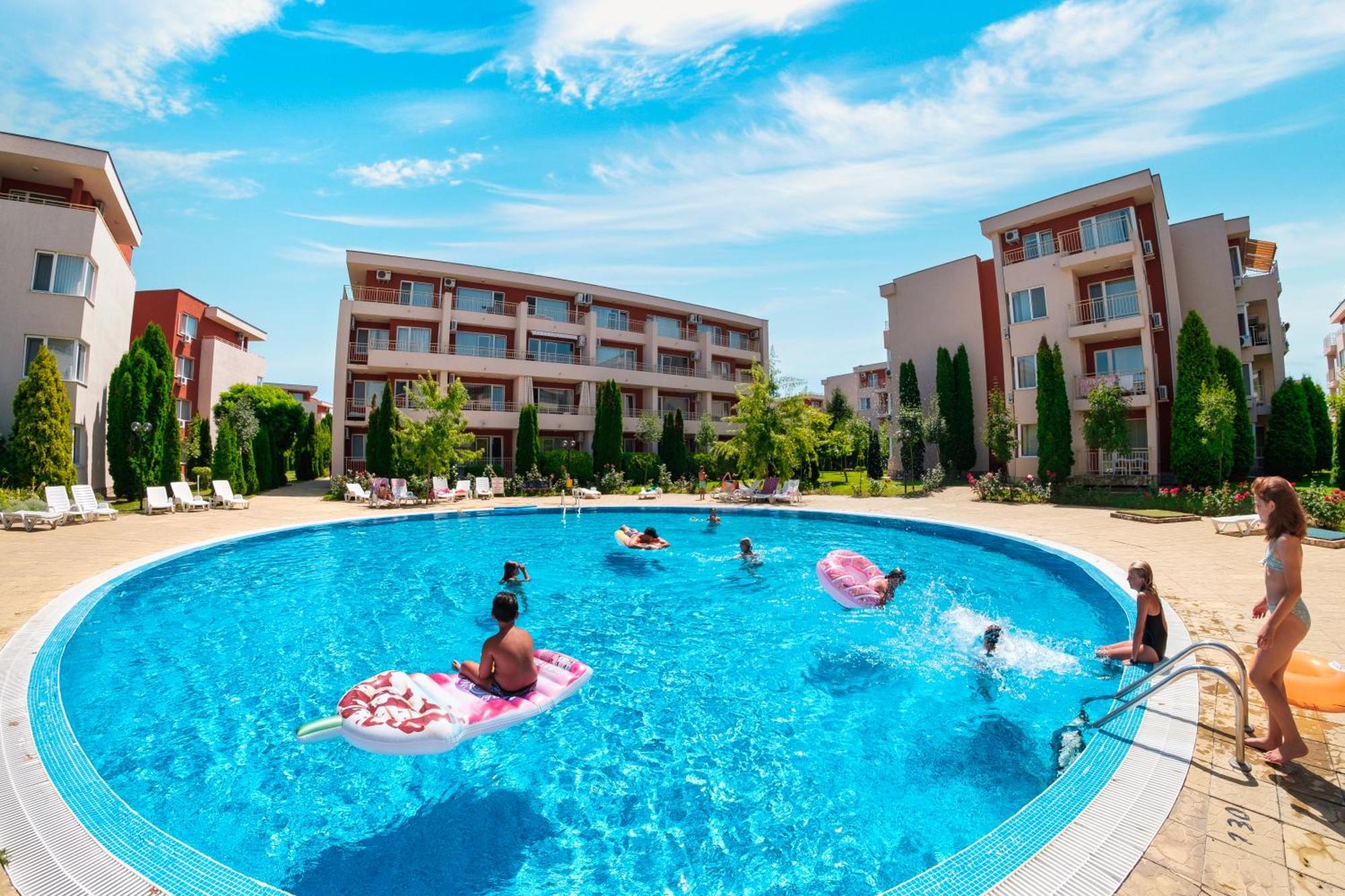 Nessebar Fort Club Apartments Sunny Beach Exterior photo
