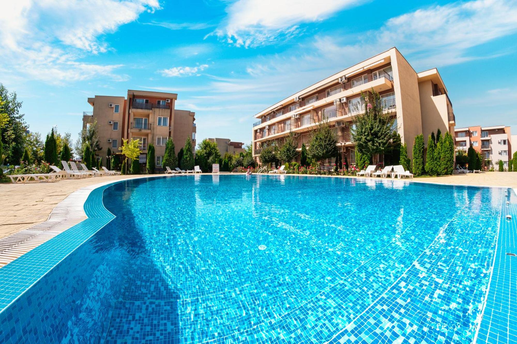 Nessebar Fort Club Apartments Sunny Beach Exterior photo