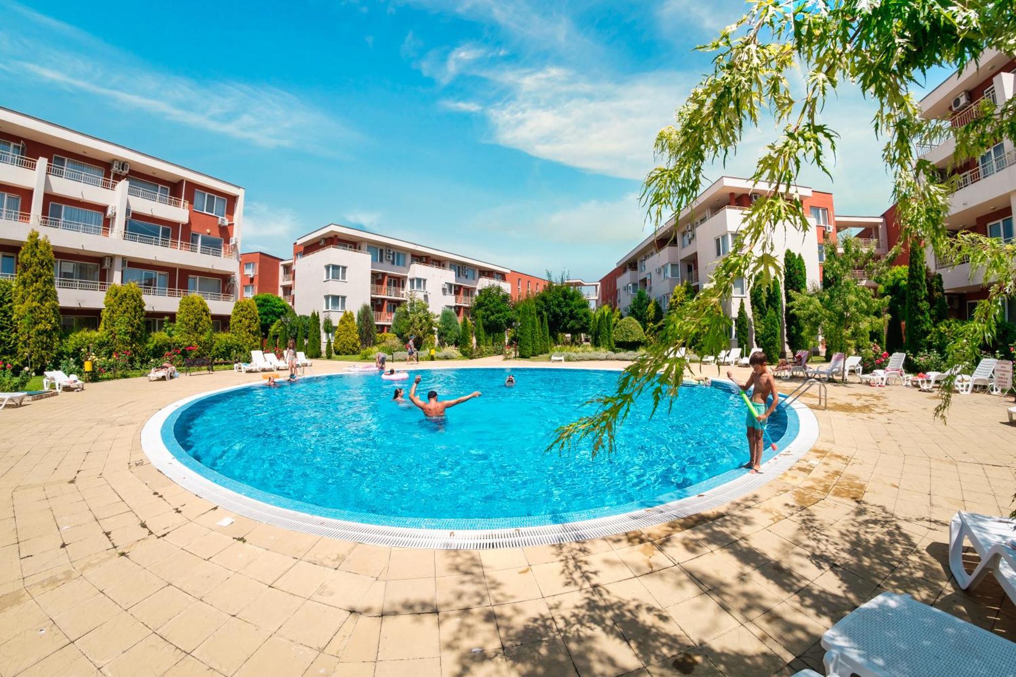 Nessebar Fort Club Apartments Sunny Beach Exterior photo
