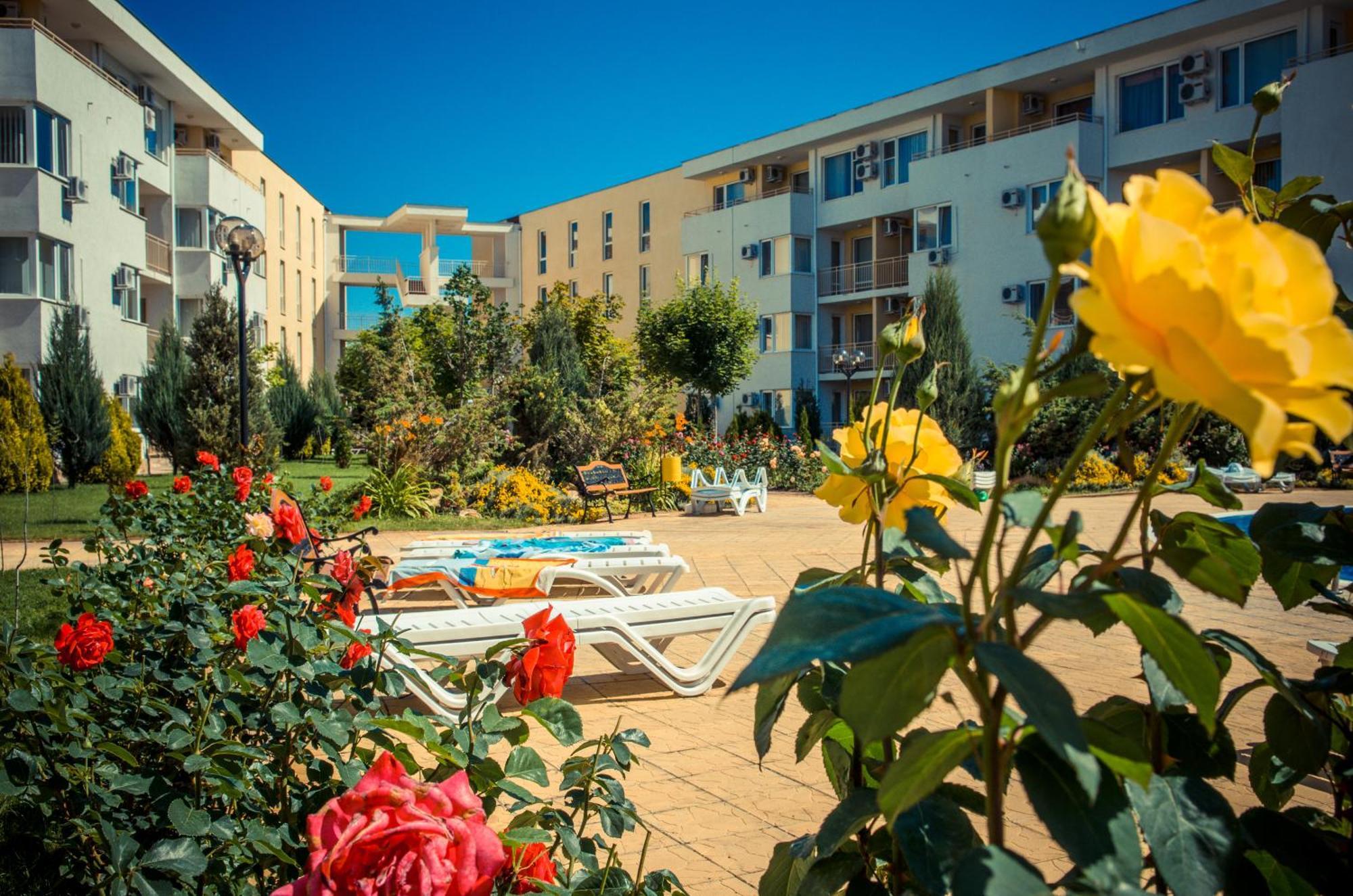 Nessebar Fort Club Apartments Sunny Beach Exterior photo